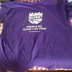 Sacremento kings t shirt